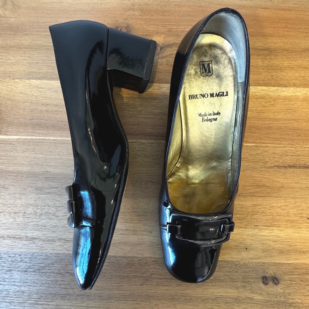 Bruno‎ Magli Women  5.5 B Black Patent Leather Square Toe Block Heel Pumps Italy